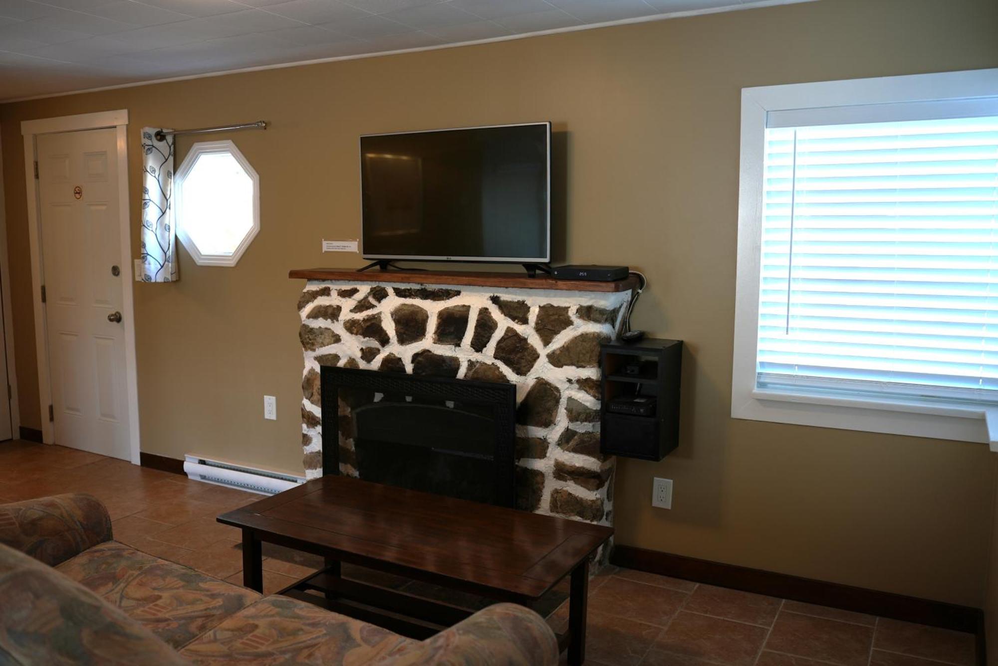 Malahat Bungalows Motel Экстерьер фото