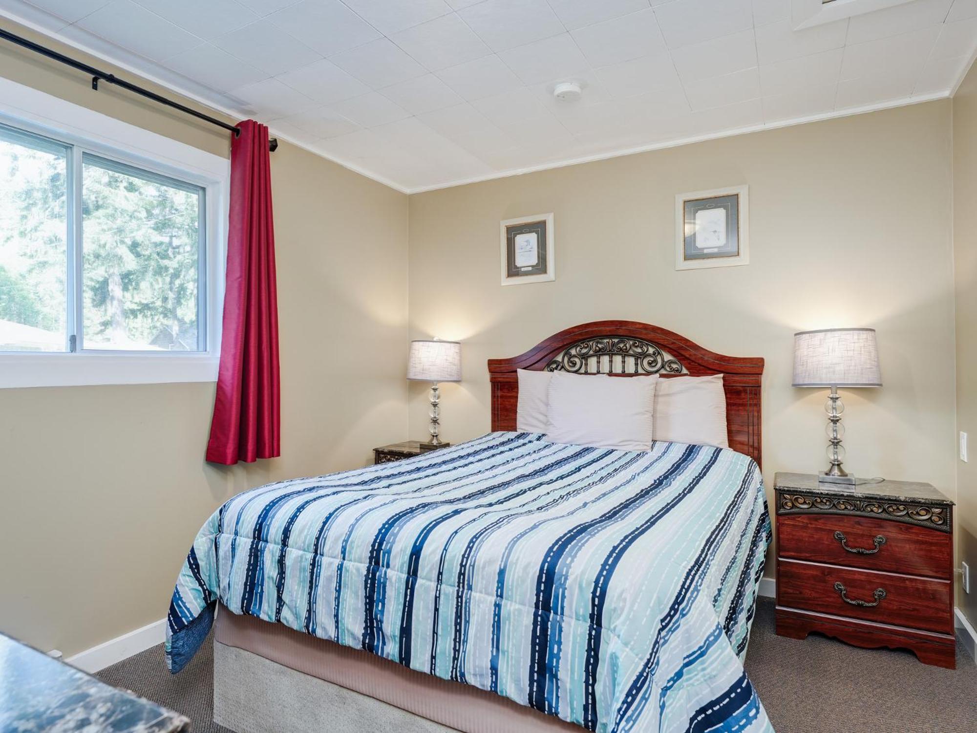 Malahat Bungalows Motel Экстерьер фото