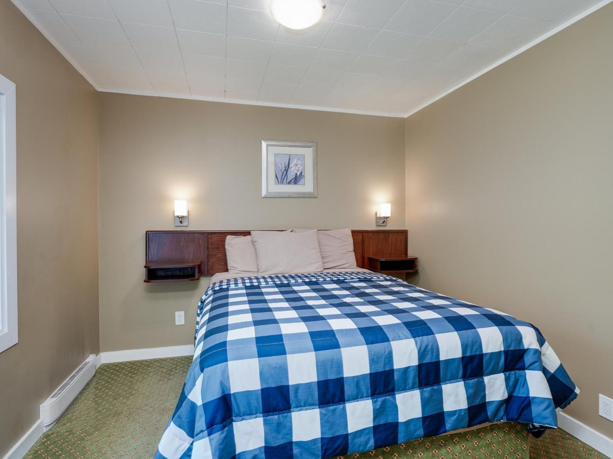 Malahat Bungalows Motel Экстерьер фото