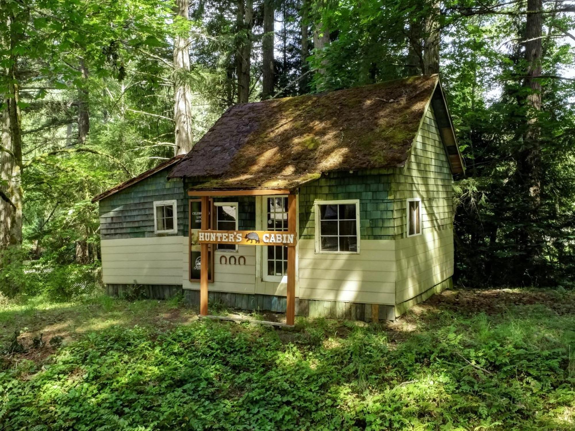 Malahat Bungalows Motel Экстерьер фото